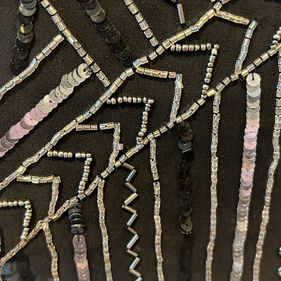 Parker Black Topaz Geometric Beaded Cap Sleeve Sheath Cocktail Dress Size M NWT - Picture 4 of 5